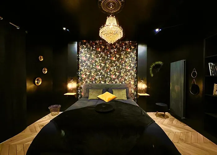 Secrete Les Petits Plaisirs 3* Angers